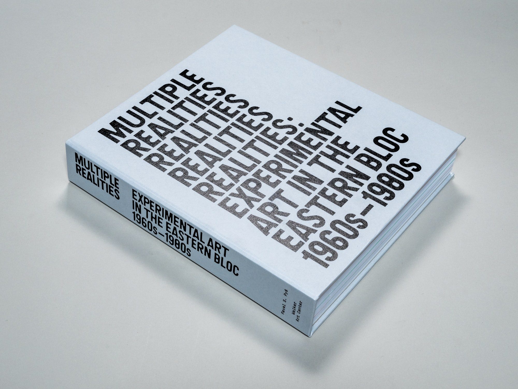 アート・デザイン・音楽 Multiple Realities: Experimental Art Multiple Realities: Experimental Art in the Eastern Bloc, 1960s–1980s